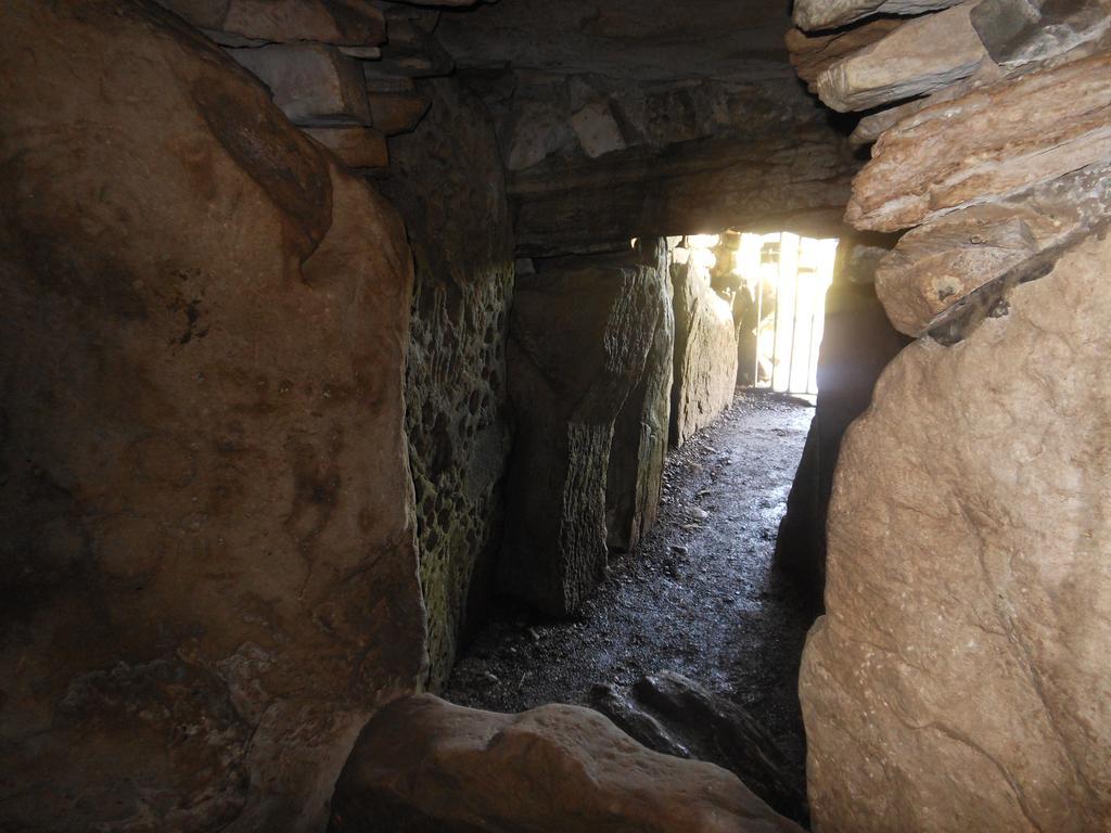 Loughcrew Megalithic Hostel Millbrook エクステリア 写真