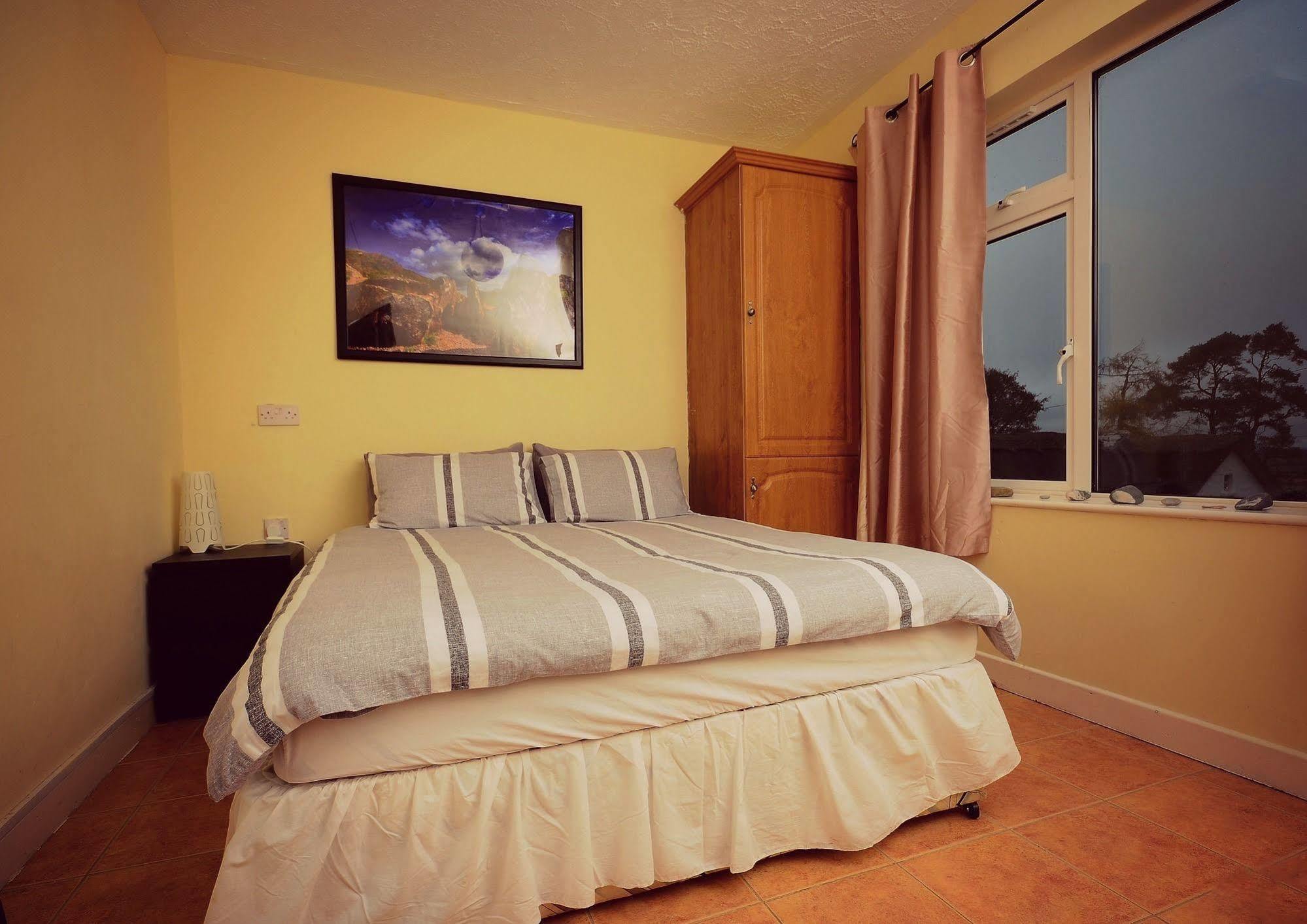 Loughcrew Megalithic Hostel Millbrook エクステリア 写真