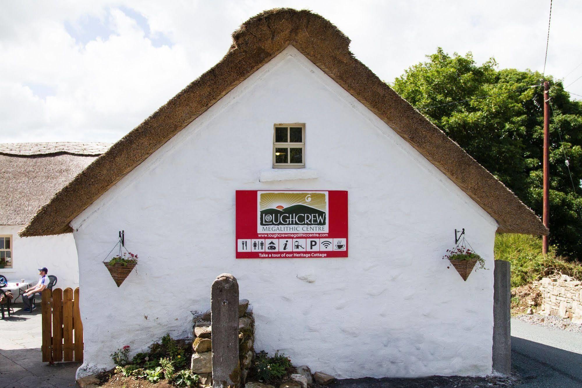 Loughcrew Megalithic Hostel Millbrook エクステリア 写真